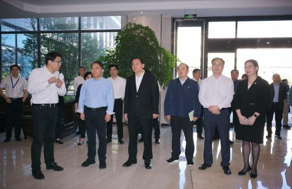 謀創(chuàng)新，共發(fā)展丨住錫省政協(xié)委員視察公司創(chuàng)新工作